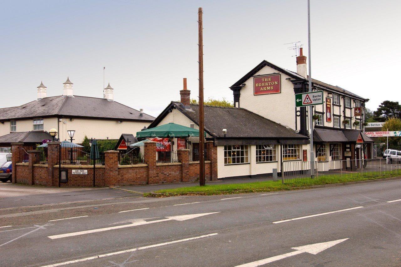 Premier Inn Chester Central - North Екстер'єр фото