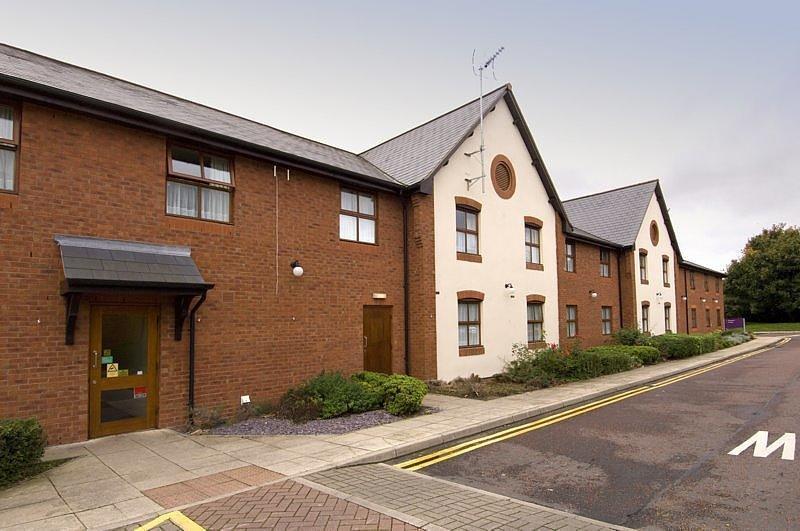 Premier Inn Chester Central - North Екстер'єр фото