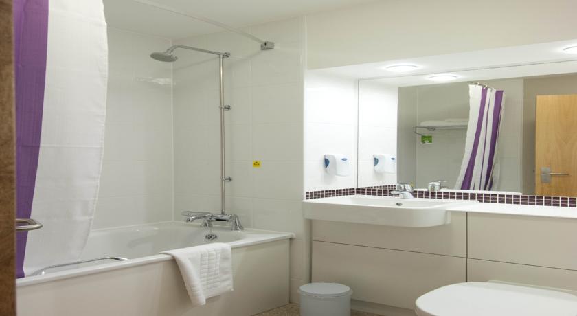 Premier Inn Chester Central - North Екстер'єр фото