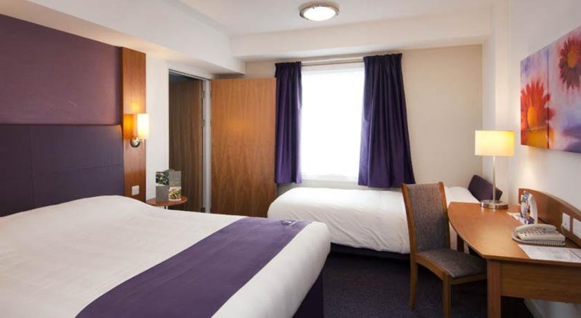 Premier Inn Chester Central - North Номер фото